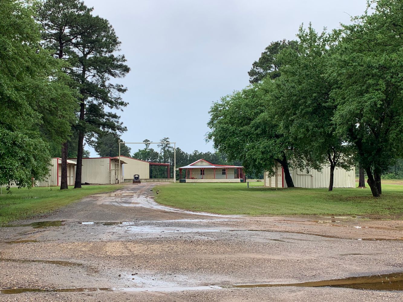 1315 S I -20 Serv Rd, Waskom, TX 75692